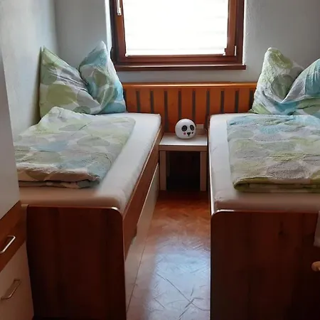 Eva Apartment Sautens
