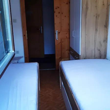 Διαμέρισμα Eva